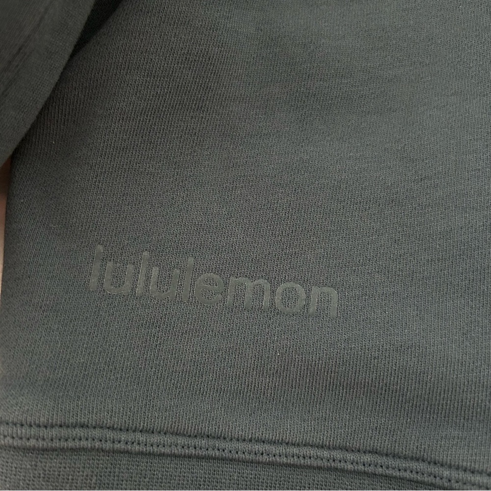 Lululemon Crew - Picture 2 of 2